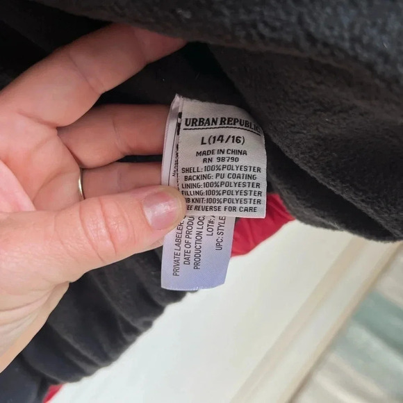 Urban Republic Red Hooded Puffer Coat Zip Up Fleece Lined Girls Size L (14/16) - Picture 14 of 15